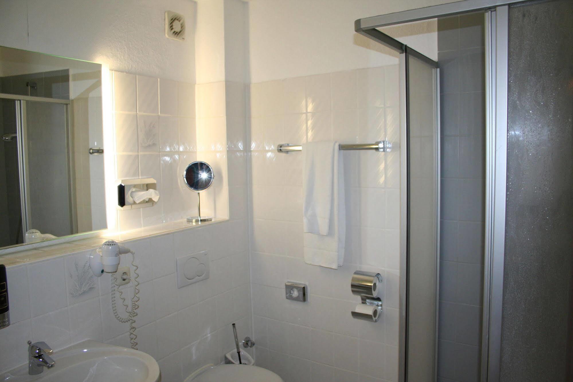 Friedland  Landhotel Gross Schneer Hof מראה חיצוני תמונה