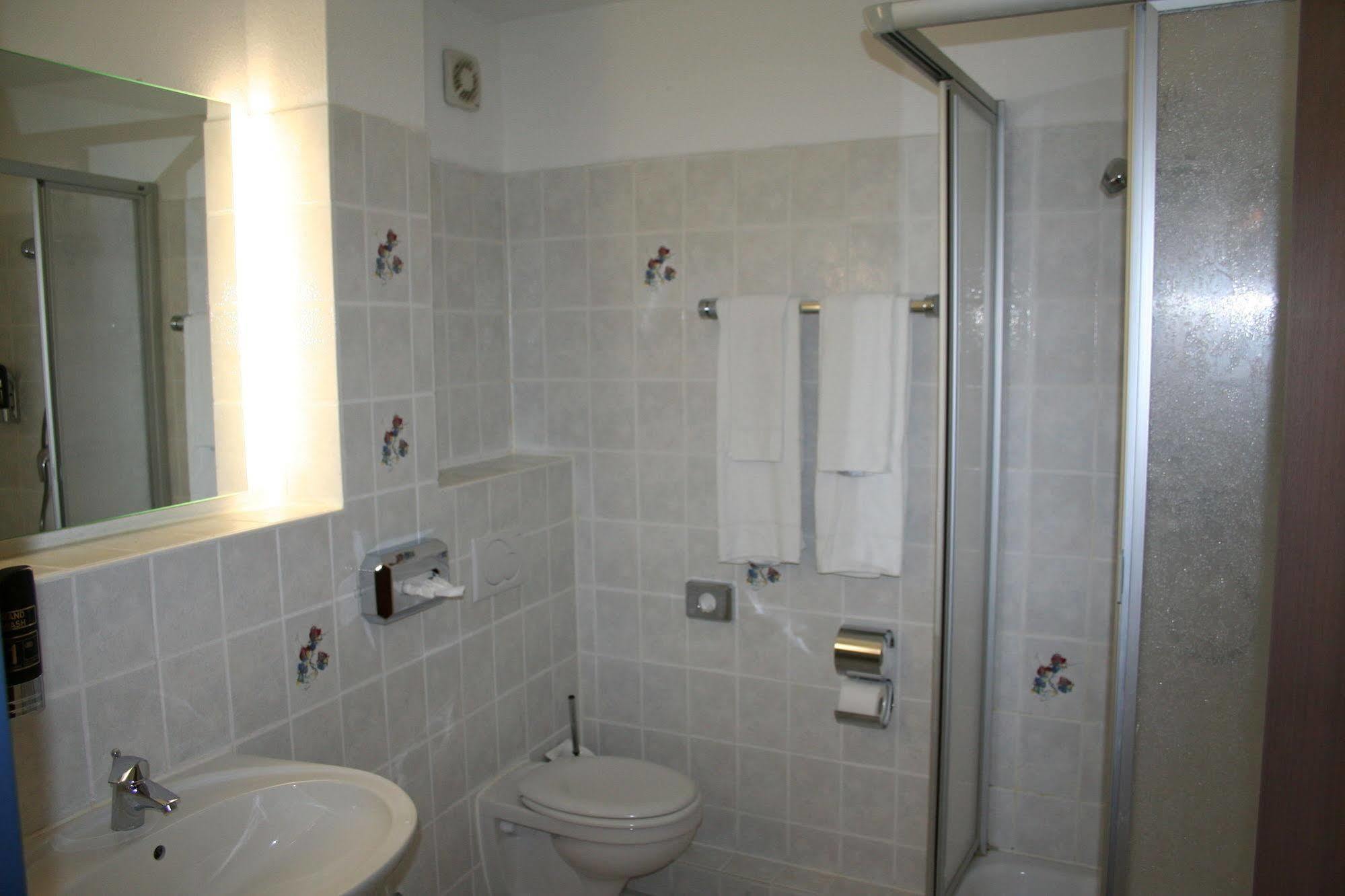 Friedland  Landhotel Gross Schneer Hof מראה חיצוני תמונה